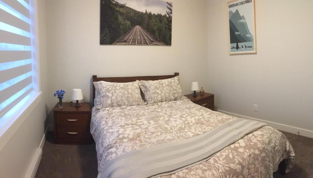 Mollys Cottage-The Suite On Vancouver Island Near Yyj Airport And The Wa And Bc Ferries North Saanich Ngoại thất bức ảnh