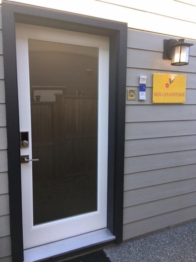 Mollys Cottage-The Suite On Vancouver Island Near Yyj Airport And The Wa And Bc Ferries North Saanich Ngoại thất bức ảnh